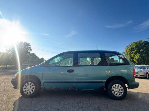 1999 Plymouth Voyager
