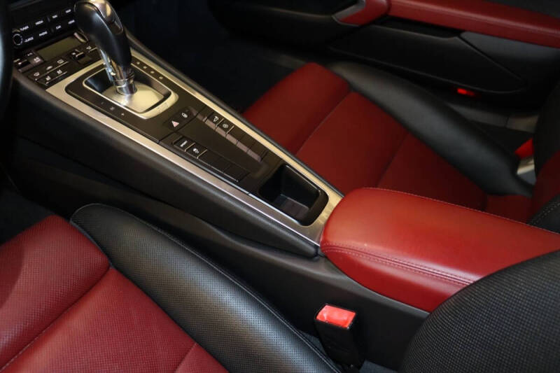 2018 Porsche 718 Cayman