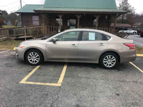 2013 Nissan Altima for sale at H & H Auto Sales in Athens TN