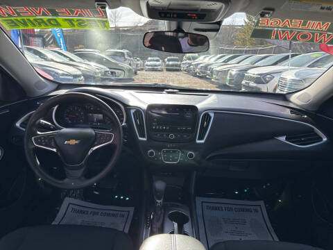 2023 Chevrolet Malibu LT