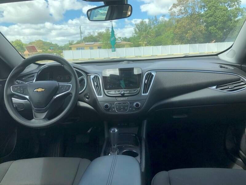 2020 CHEVROLET Malibu Sedan - $20,100