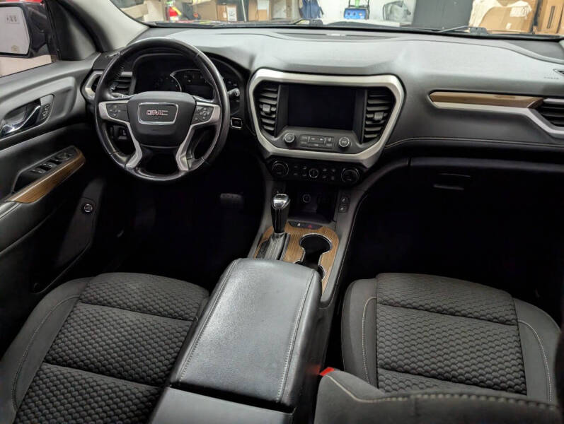 2019 GMC Acadia SLE-2
