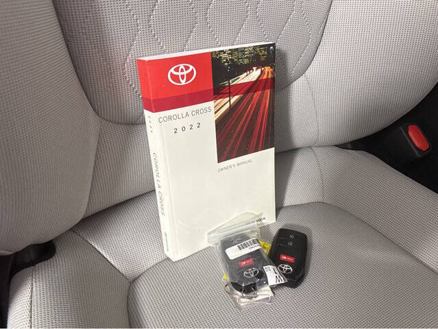 2022 Toyota Corolla Cross LE