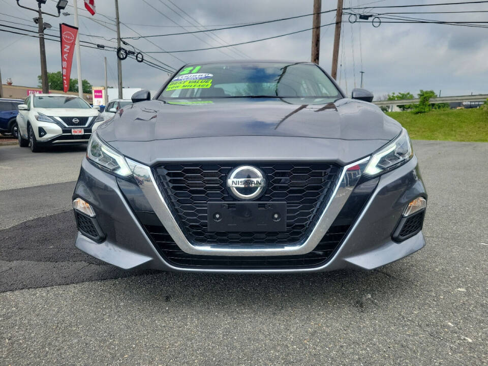 2021 Nissan Altima for sale at HILLTOP NISSAN in East Hanover, NJ