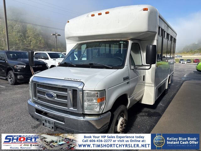 2013 Ford Econoline's photo