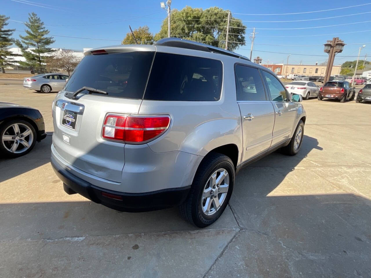 2009 Saturn Outlook for sale at Auto Connection in Waterloo, IA