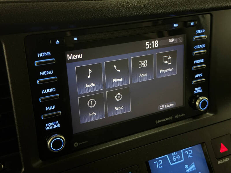 2020 Toyota Sienna XLE Premium 8-Passenger