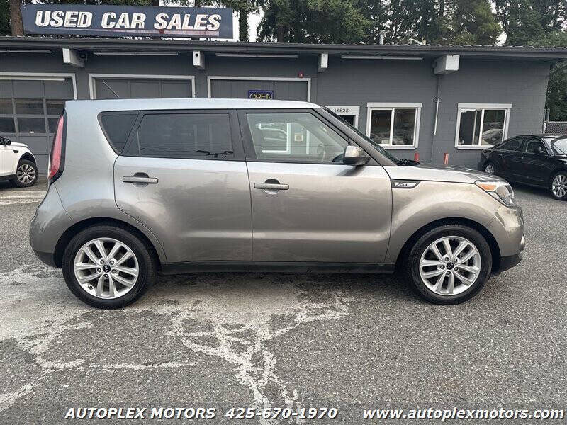 2017 Kia Soul +