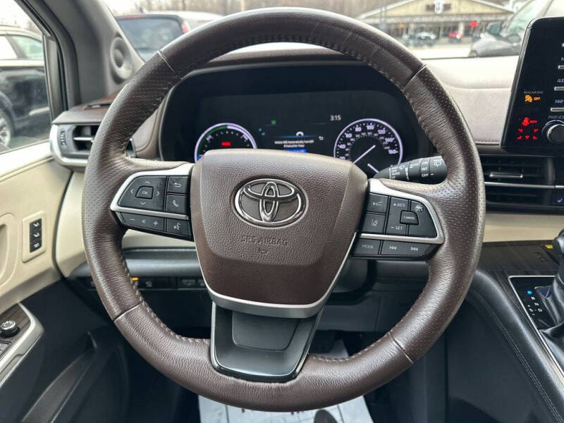 2021 Toyota Sienna Platinum 7-Passenger
