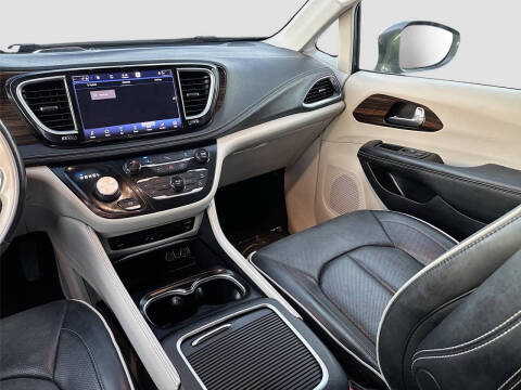 2021 Chrysler Pacifica Hybrid Limited