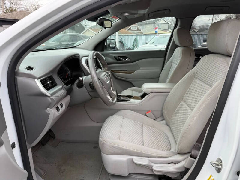 2017 GMC Acadia SLE-1