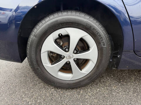 2014 Toyota Prius Five