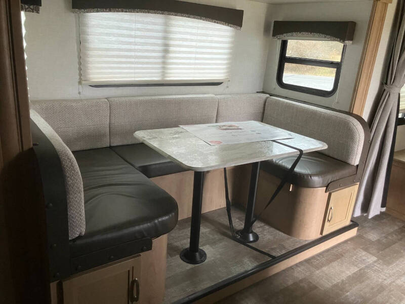 2020 Winnebago 2201 MB