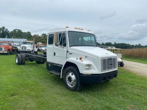2002 Freightliner FL70 for sale at Vehicle Network - Fat Daddy's Truck Sales in Goldsboro NC