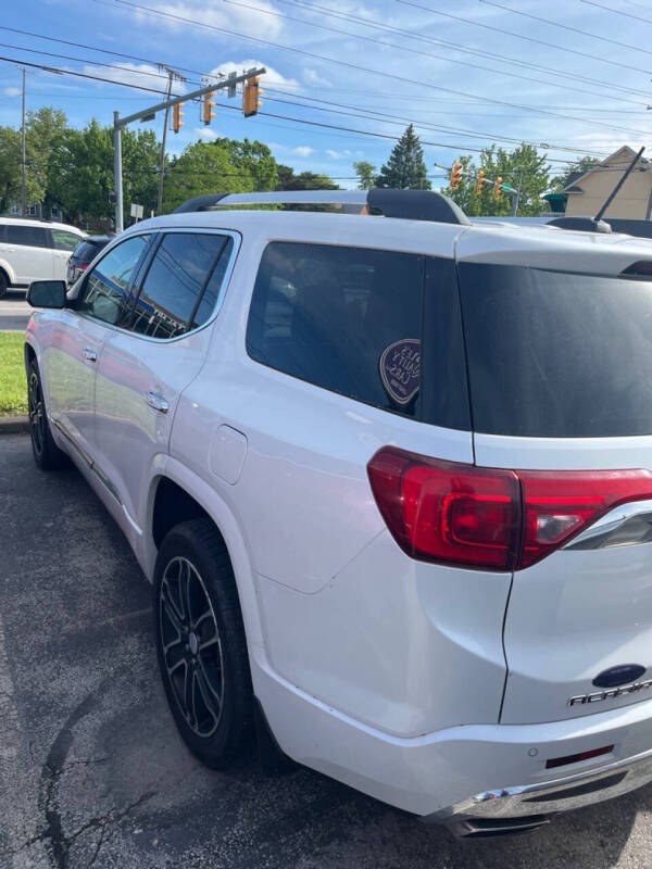 2017 GMC Acadia Denali