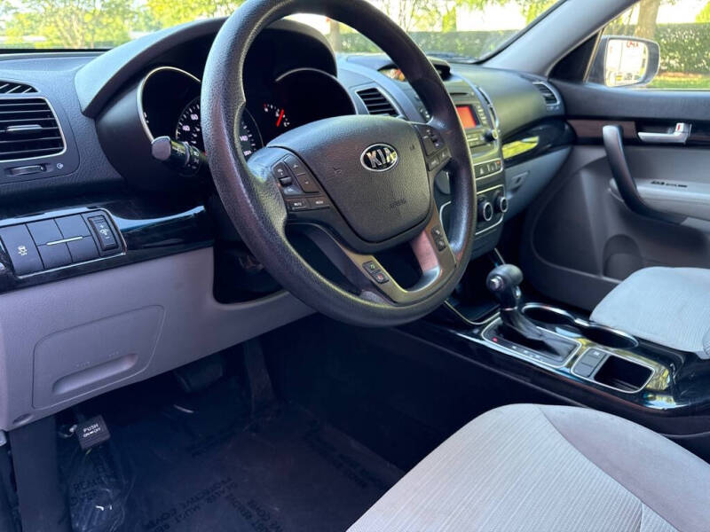 2015 Kia Sorento LX