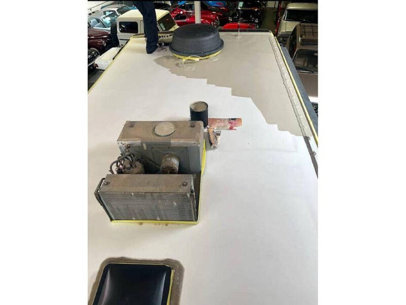 2009 Freightliner MC Chassis