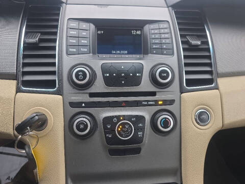 2019 Ford Taurus SE