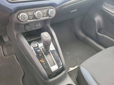 2023 Nissan Versa SV