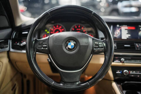 2015 BMW 5 Series 528i