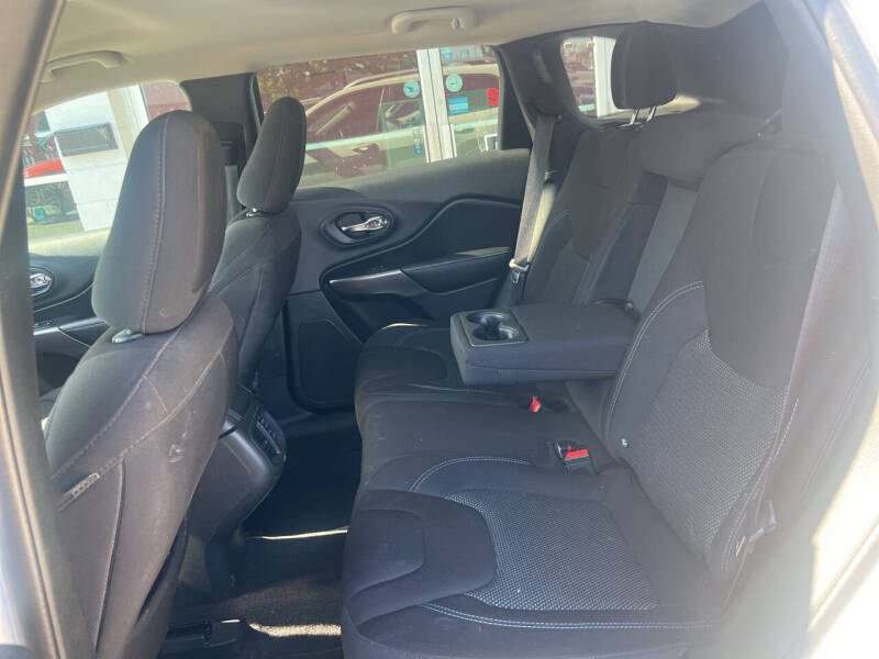 2019 Jeep Cherokee Latitude