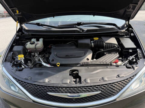2019 Chrysler Pacifica Touring L