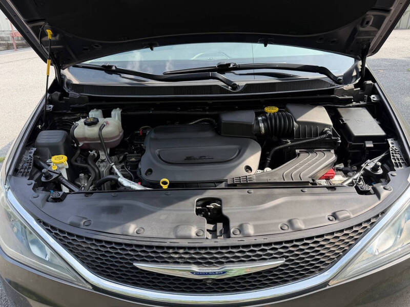 2019 Chrysler Pacifica Touring L
