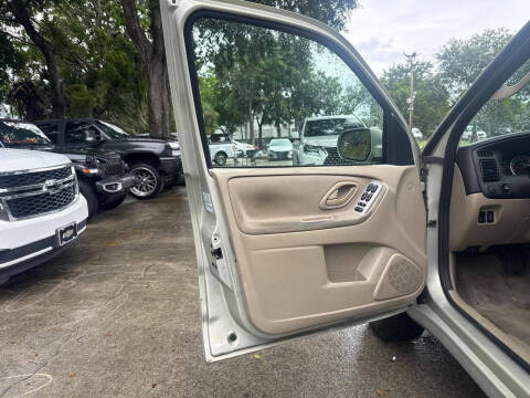 2006 Mazda Tribute s