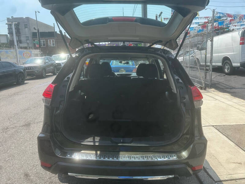 2017 Nissan Rogue S