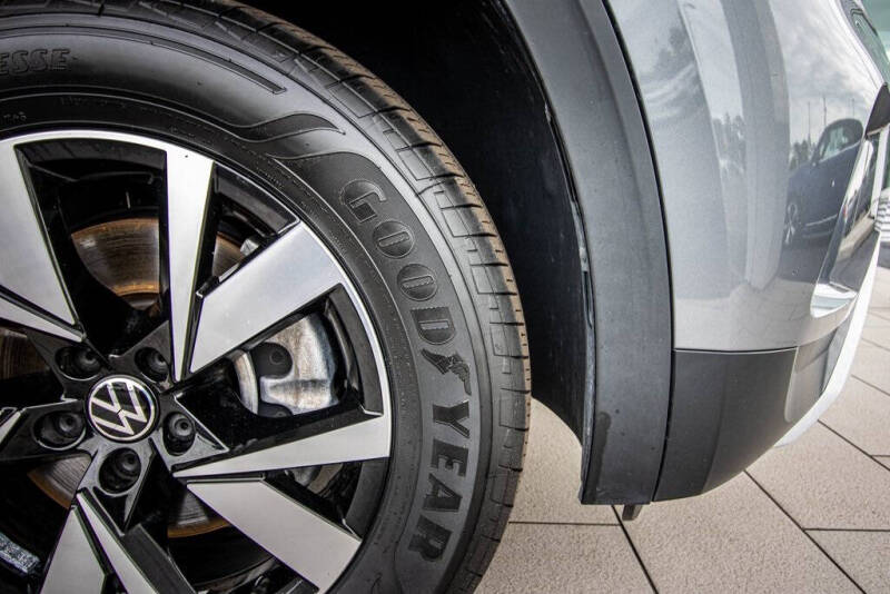 2023 Volkswagen Atlas Cross Sport SE