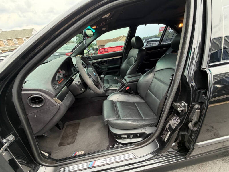2003 BMW M5