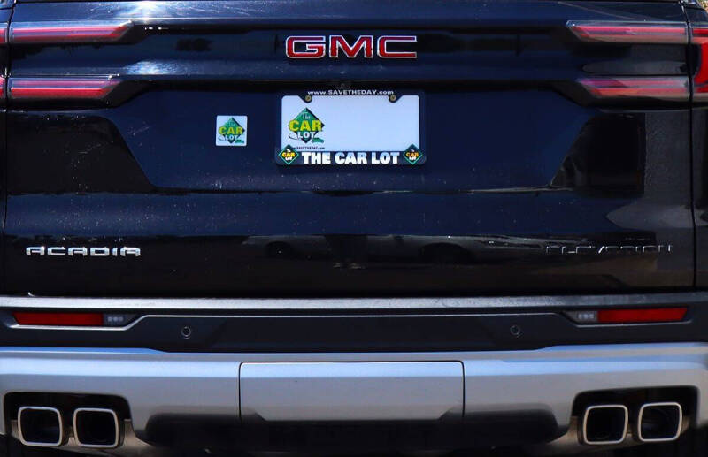 2025 GMC Acadia Elevation