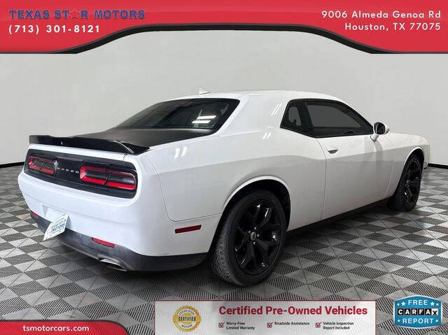 2018 Dodge Challenger SXT