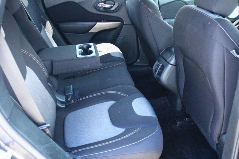 2018 Jeep Cherokee Latitude