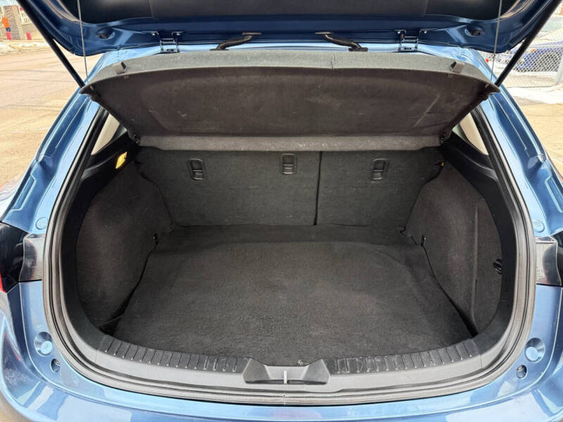 2017 Mazda MAZDA3 Touring