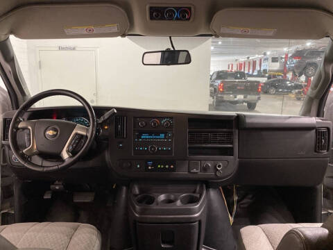 2017 Chevrolet Express LS 3500