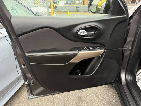 2017 Jeep Cherokee Latitude