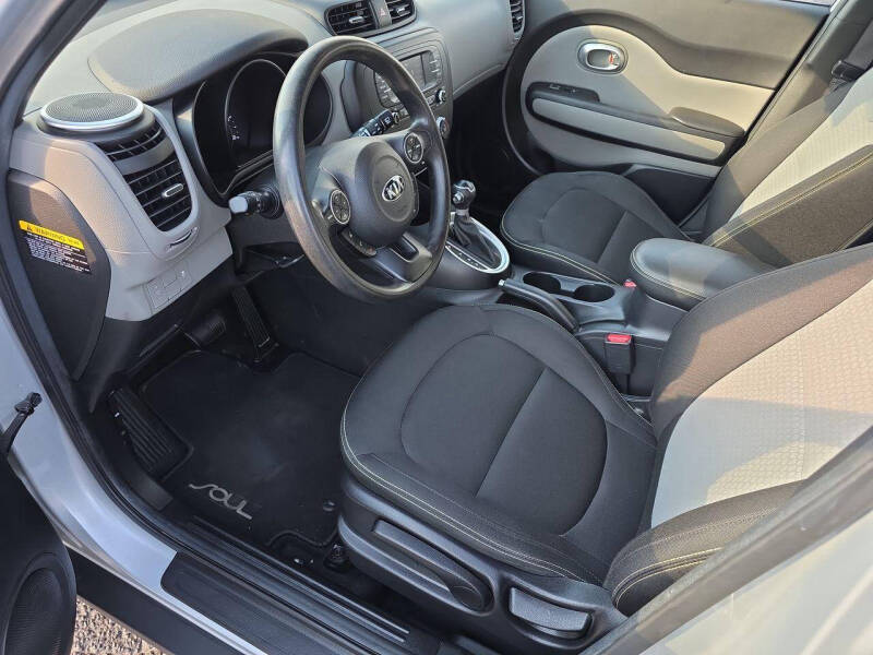 2016 Kia Soul +