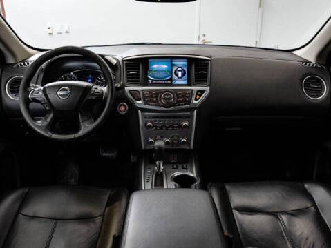 2018 Nissan Pathfinder SL