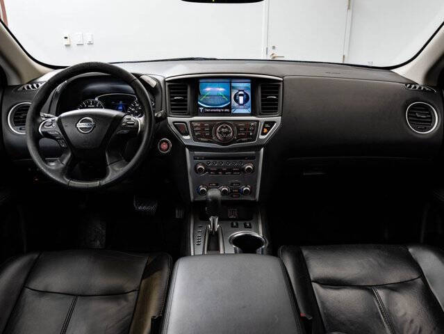 2018 Nissan Pathfinder SL