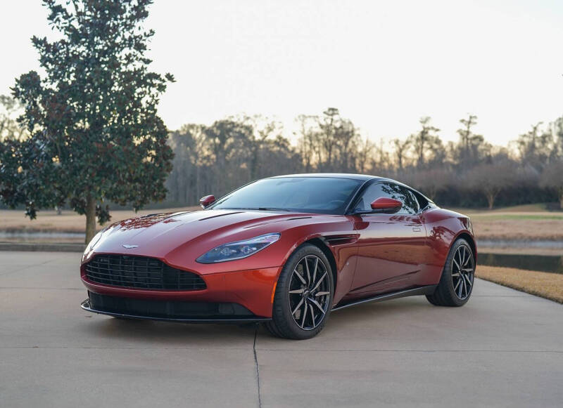 2017 Aston Martin DB11