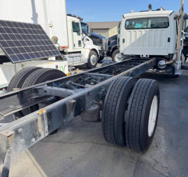 2013 Freightliner Business class M2