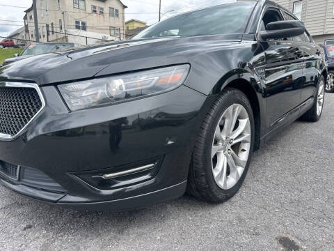 2013 Ford Taurus SHO