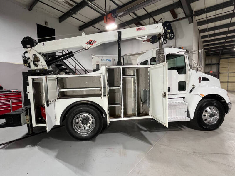 2016 Kenworth T270