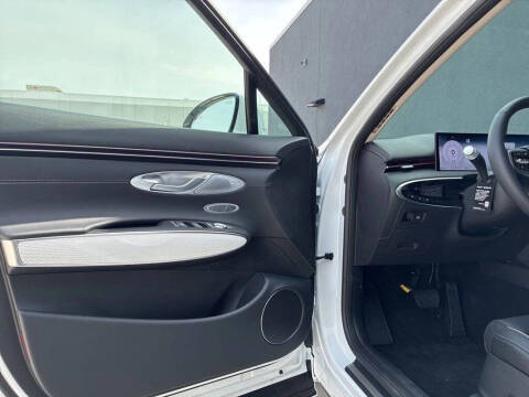 2026 Genesis GV70