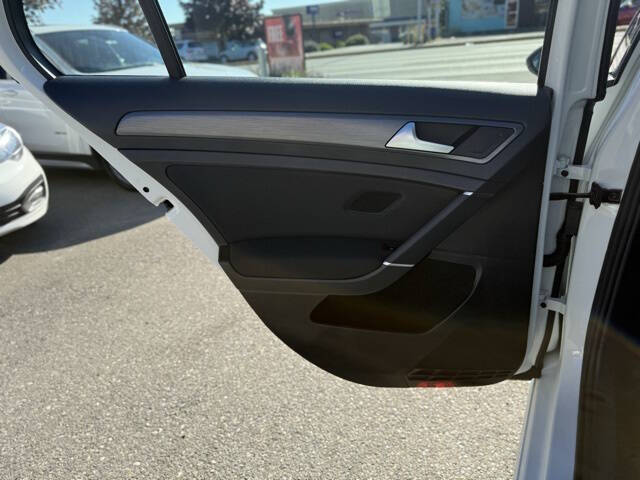 2019 Volkswagen e-Golf SE