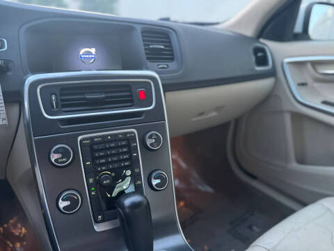2012 Volvo S60 T5