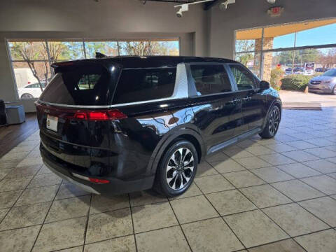 2023 Kia Carnival EX