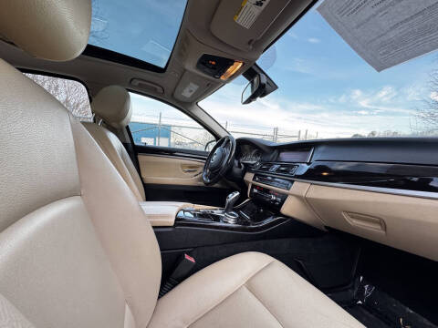 2016 BMW 5 Series 528i