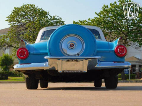 1956 Ford Thunderbird